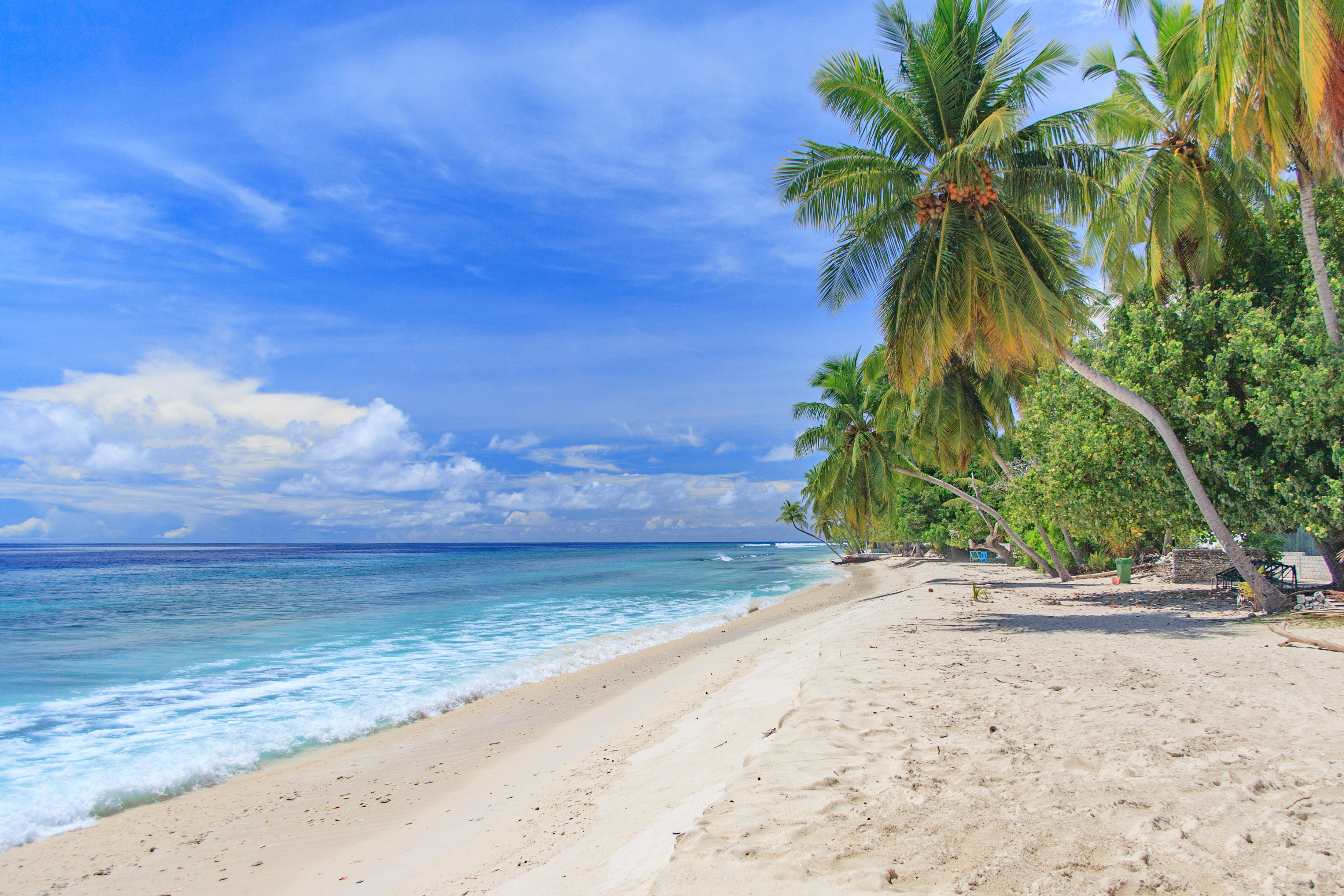 Strand på Maalhos, en lokal ø i Baa Atoli