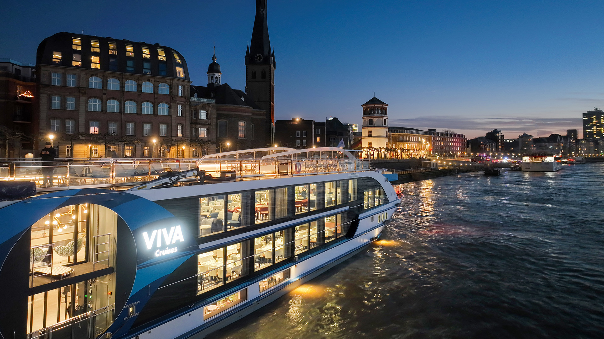 Oplev smukke kahytter, gourmetmad og høj service - velkommen ombord!