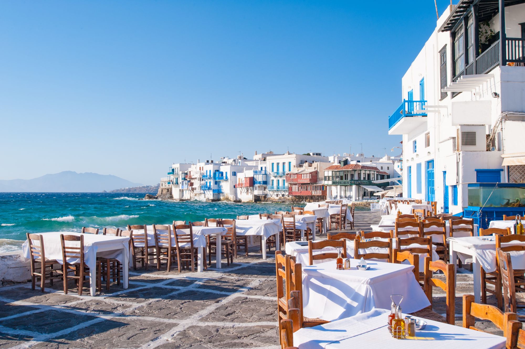 Pastelfarver, bølger og græsk charme – Little Venice i Mykonos