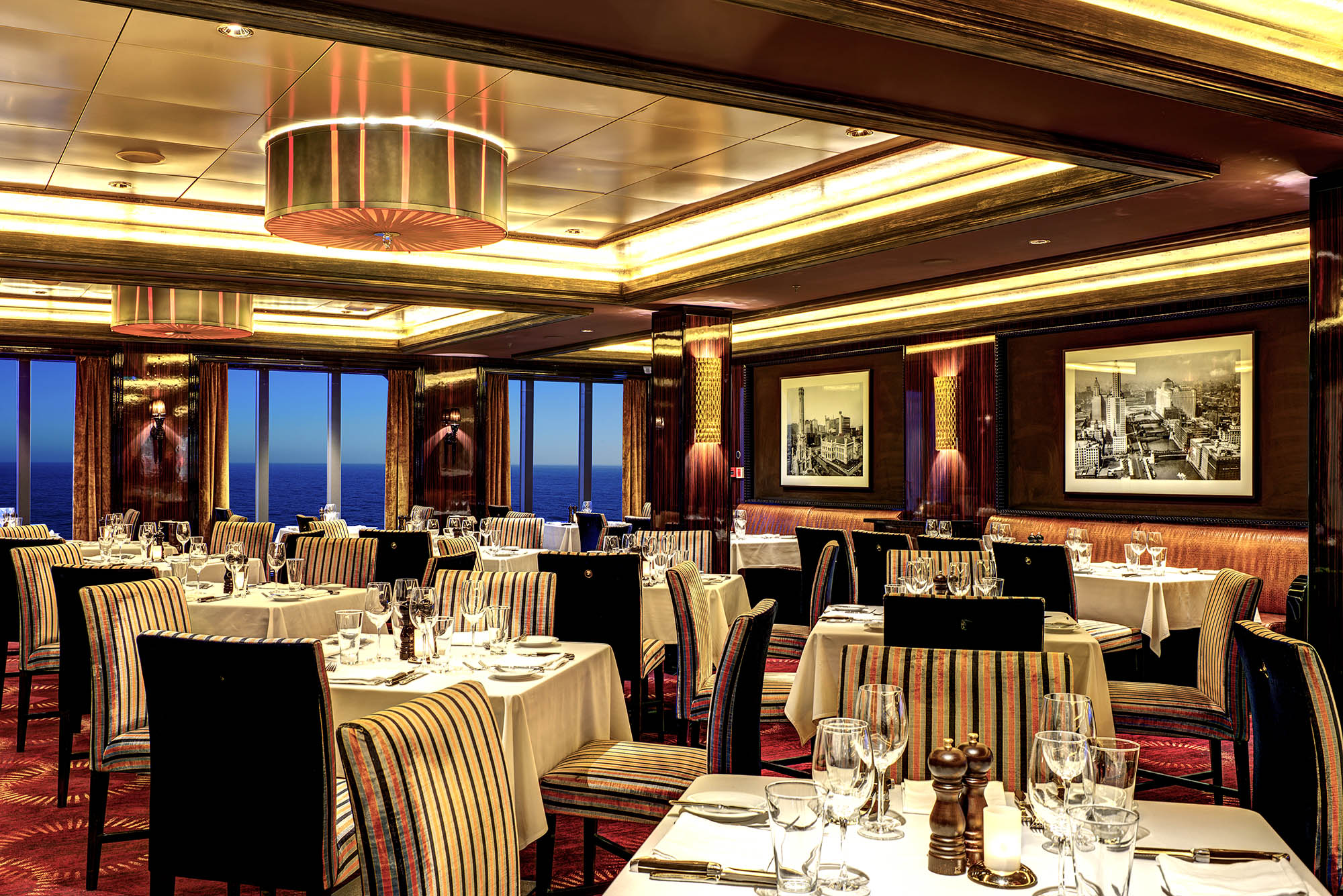 Forkæl jer selv med en middag på Cagneys Steakhouse