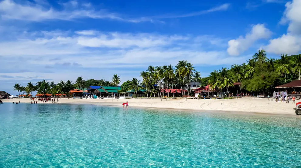 Der venter ren afslapning og farverigt undervandsliv på tropeøen Redang