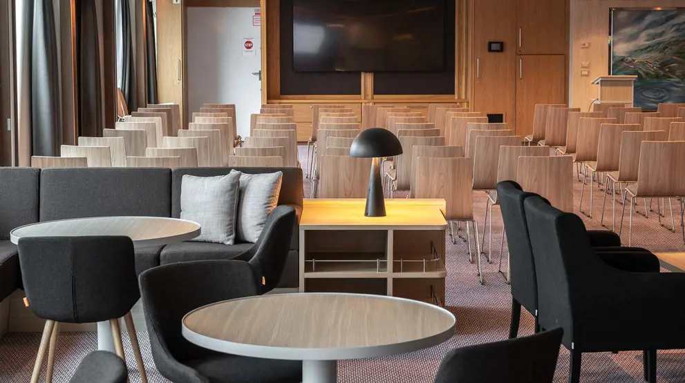 Lyt med til et spændende foredrag i skibets Lecture Hall