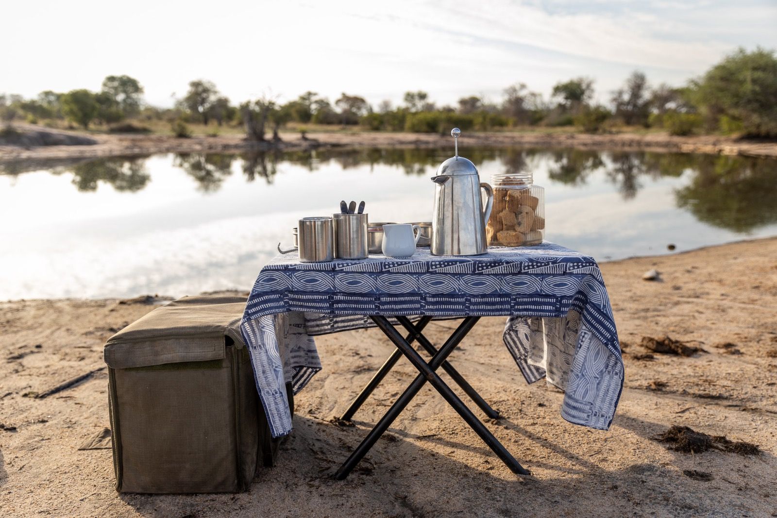 Glæd jer til kaffepauser, "sundowner" drinks og evt. måltider ude i Sydafrikas bush.