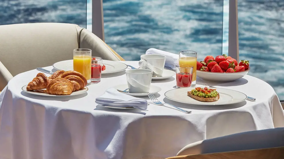 Spis morgenmaden på jeres private balkon og nyd udsigten