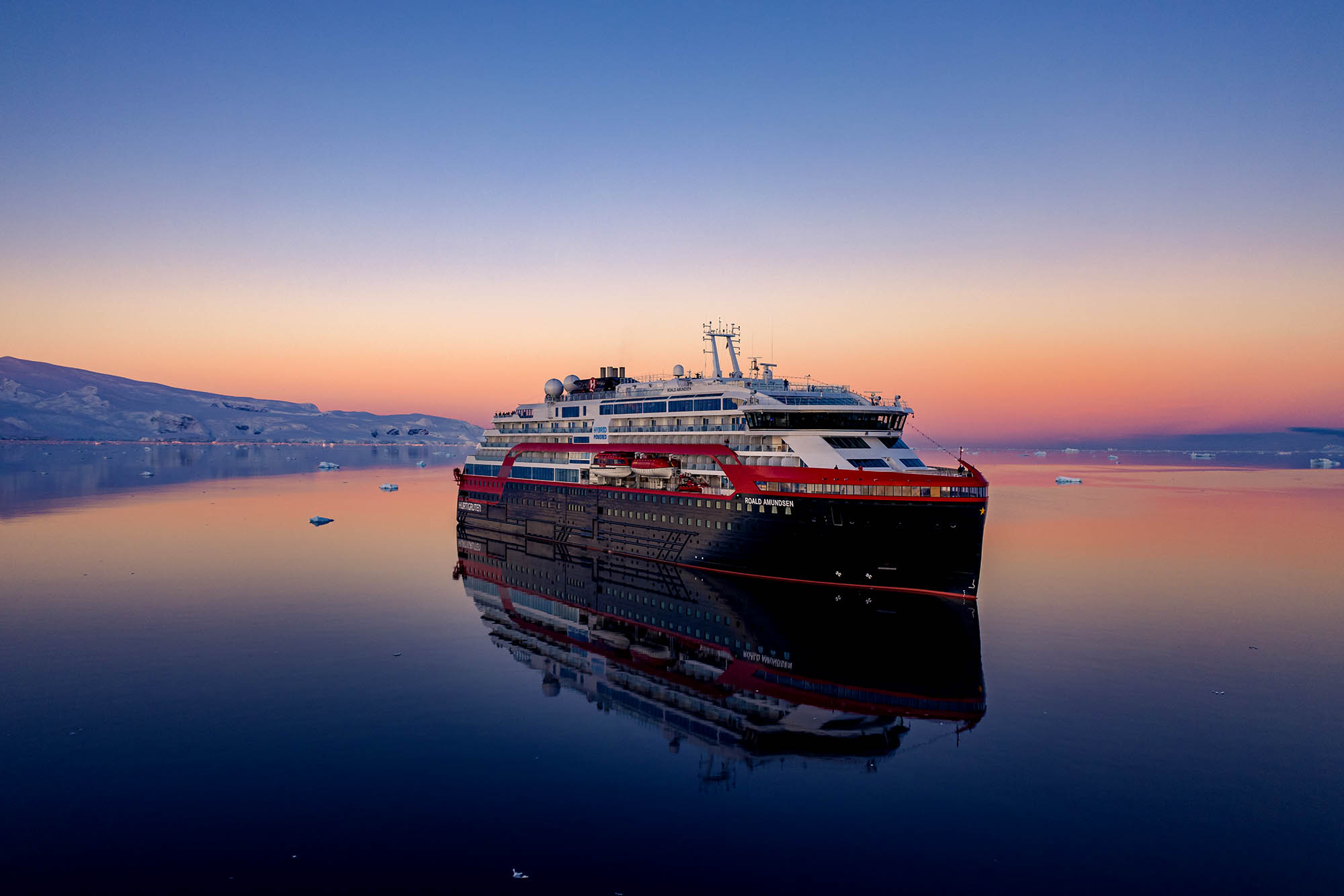 Tag på ekspeditionskrydstogter til Antarktis | Foto: HX Expeditions / Dan Avila