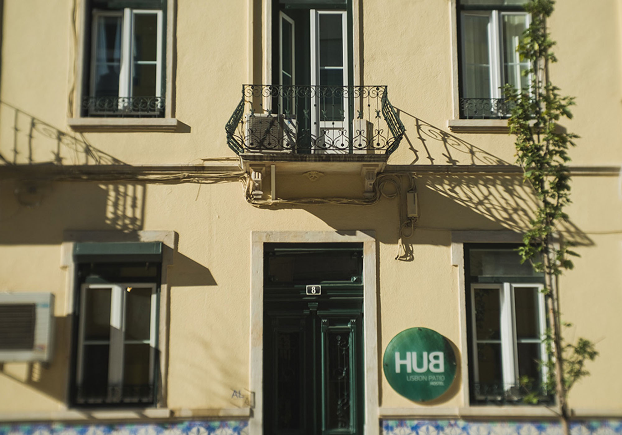 Udenfor vandrerhjemmet | WOT Lisbon Patio