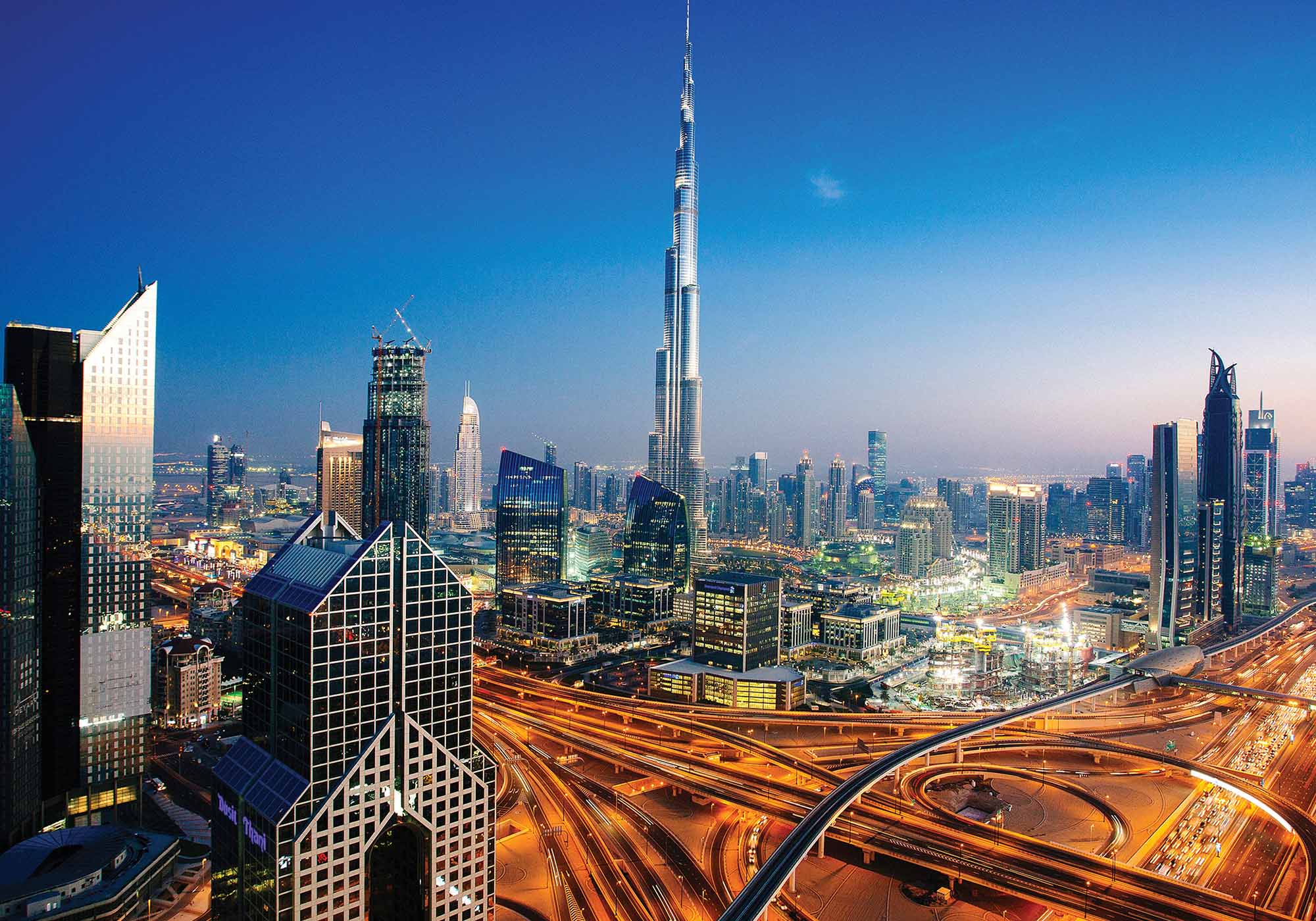 Krydstogter i Mellemøsten byder på tårnhøje skyskrabere og moderne arkitektur