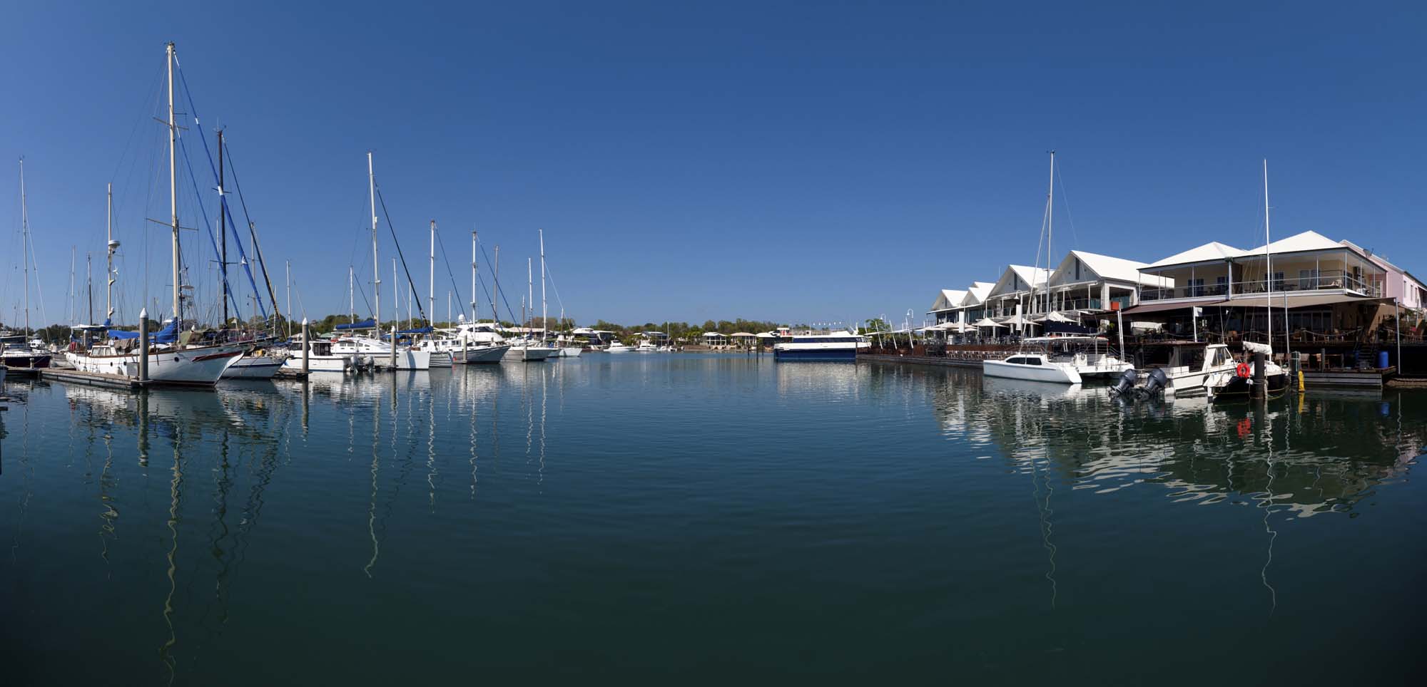australia-darwin-cullenbay-iStock_000014669271