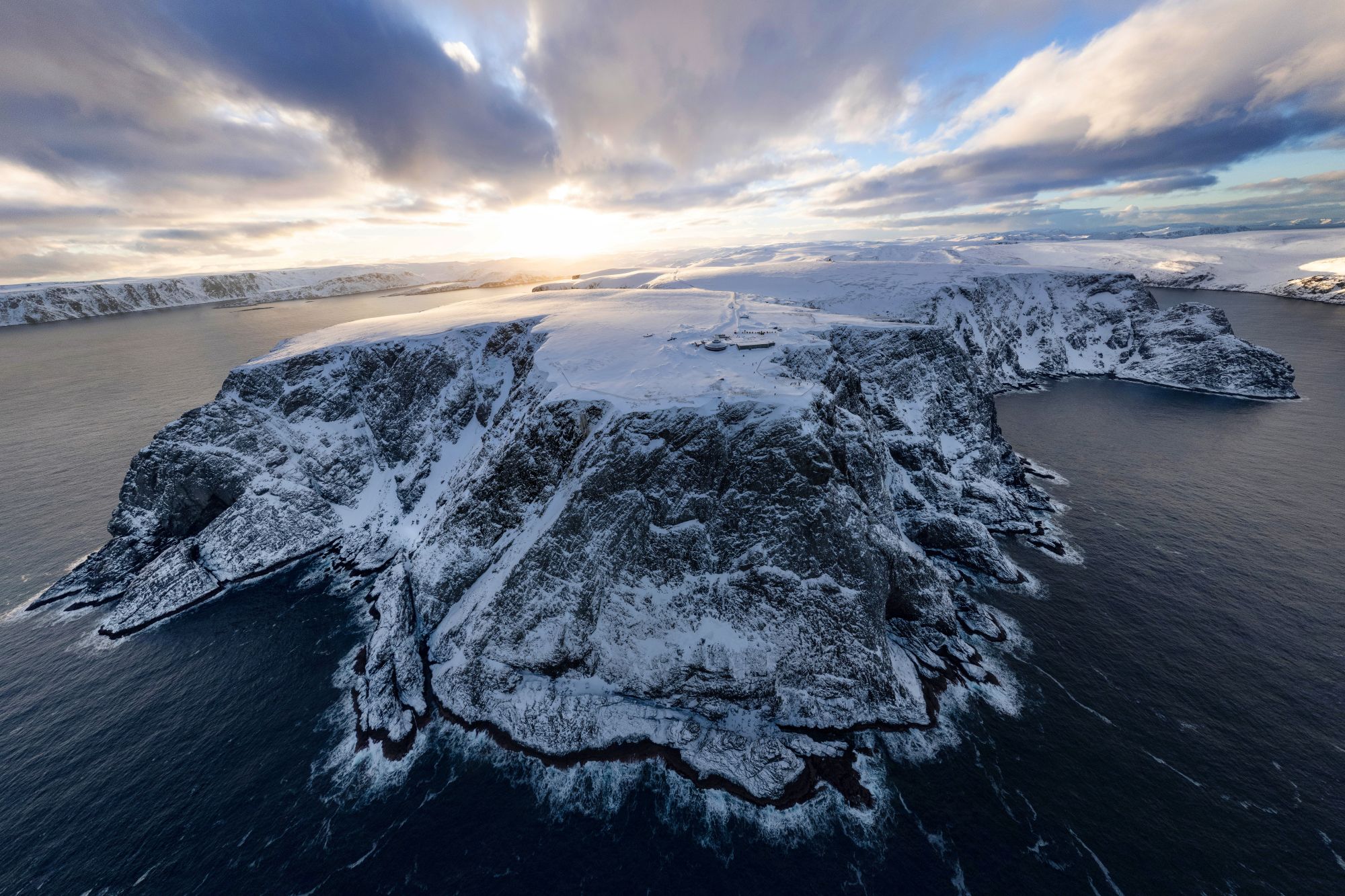 Nordkap i et storslået arktisk vinterlandskab | Foto: Espen Mills/Hurtigruten
