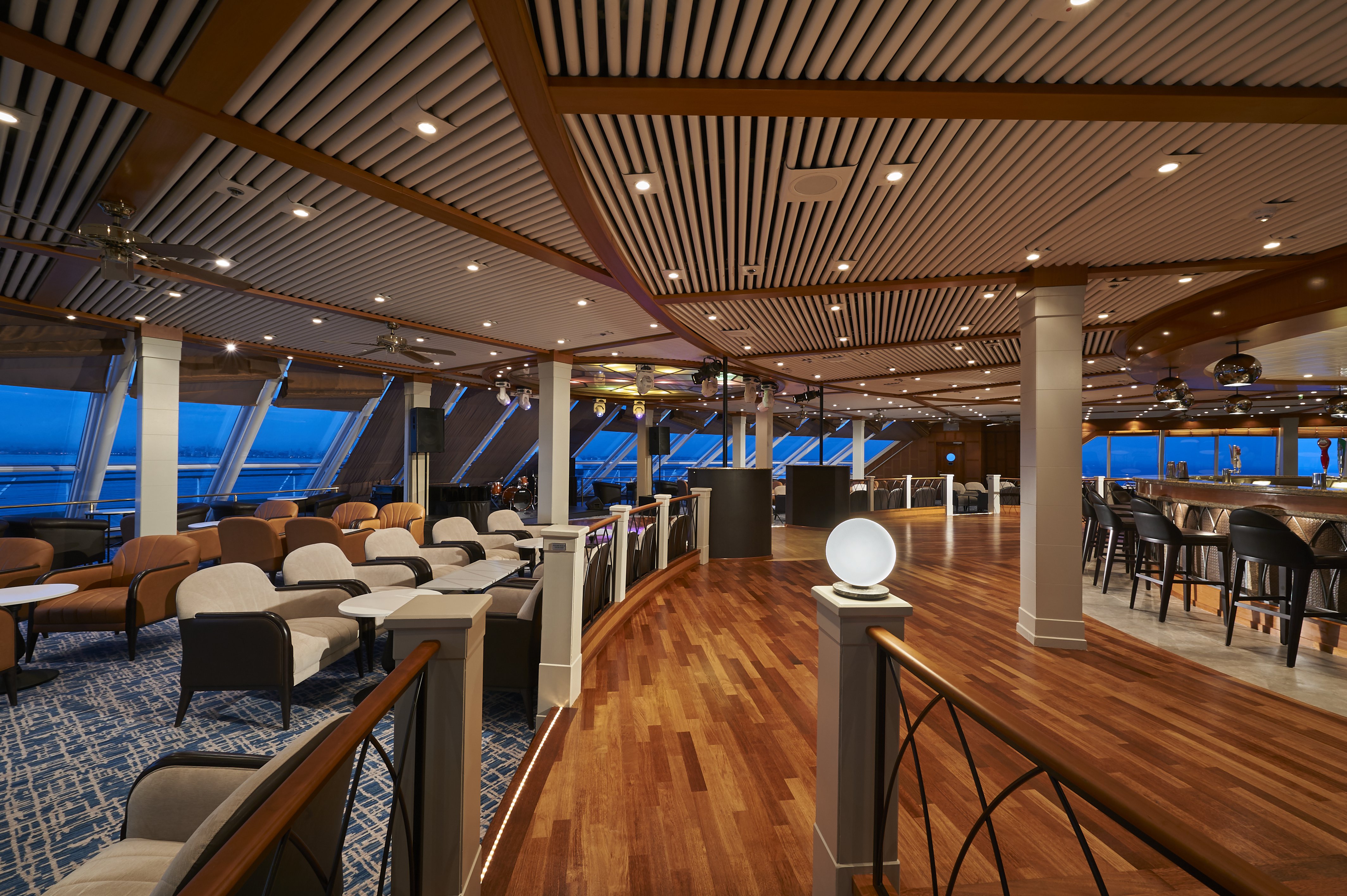 Spinnaker Lounge på Norwegian Sun