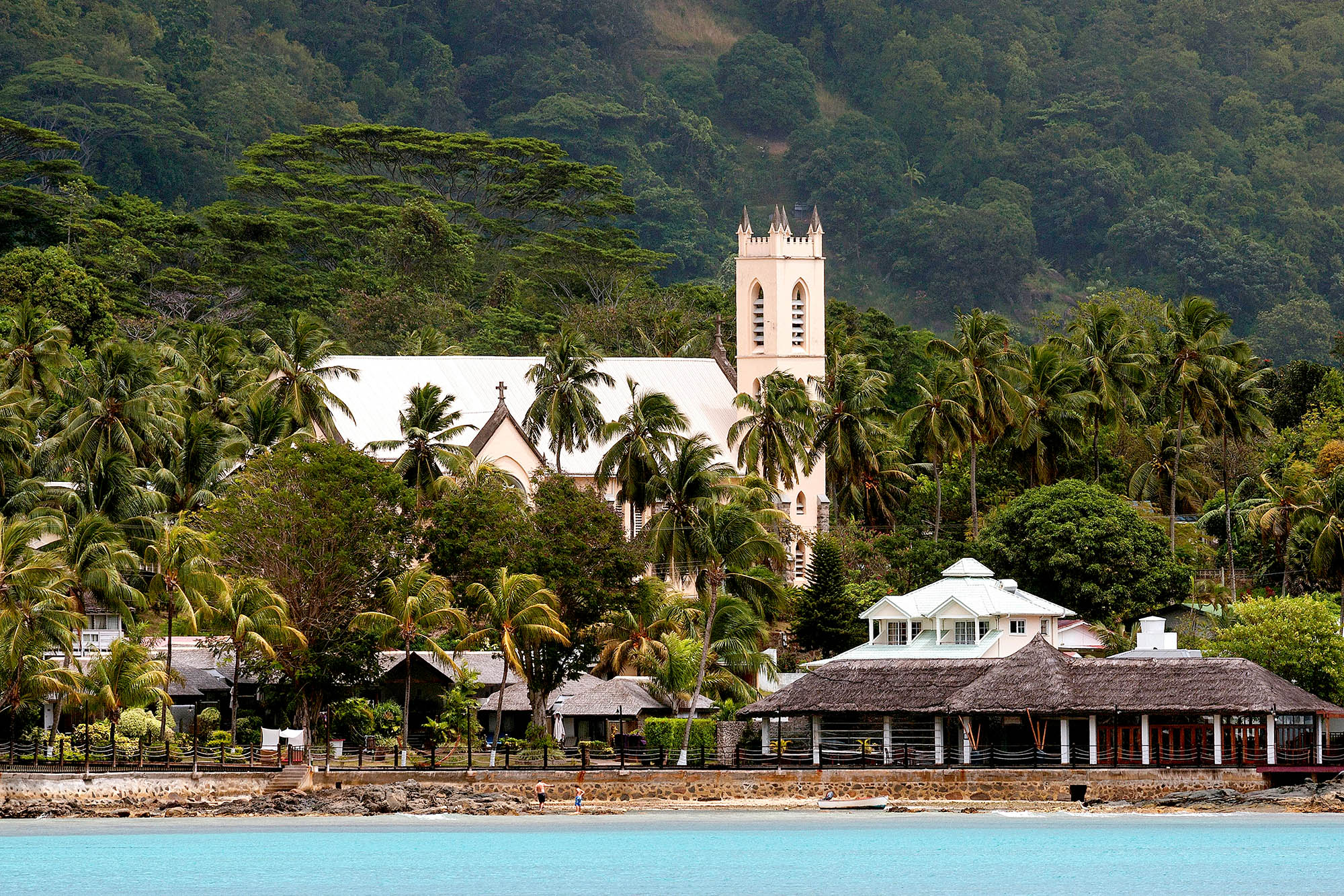 Masser af kultur på Mahé - St. Roch's Church ved Beau Vallon stranden
