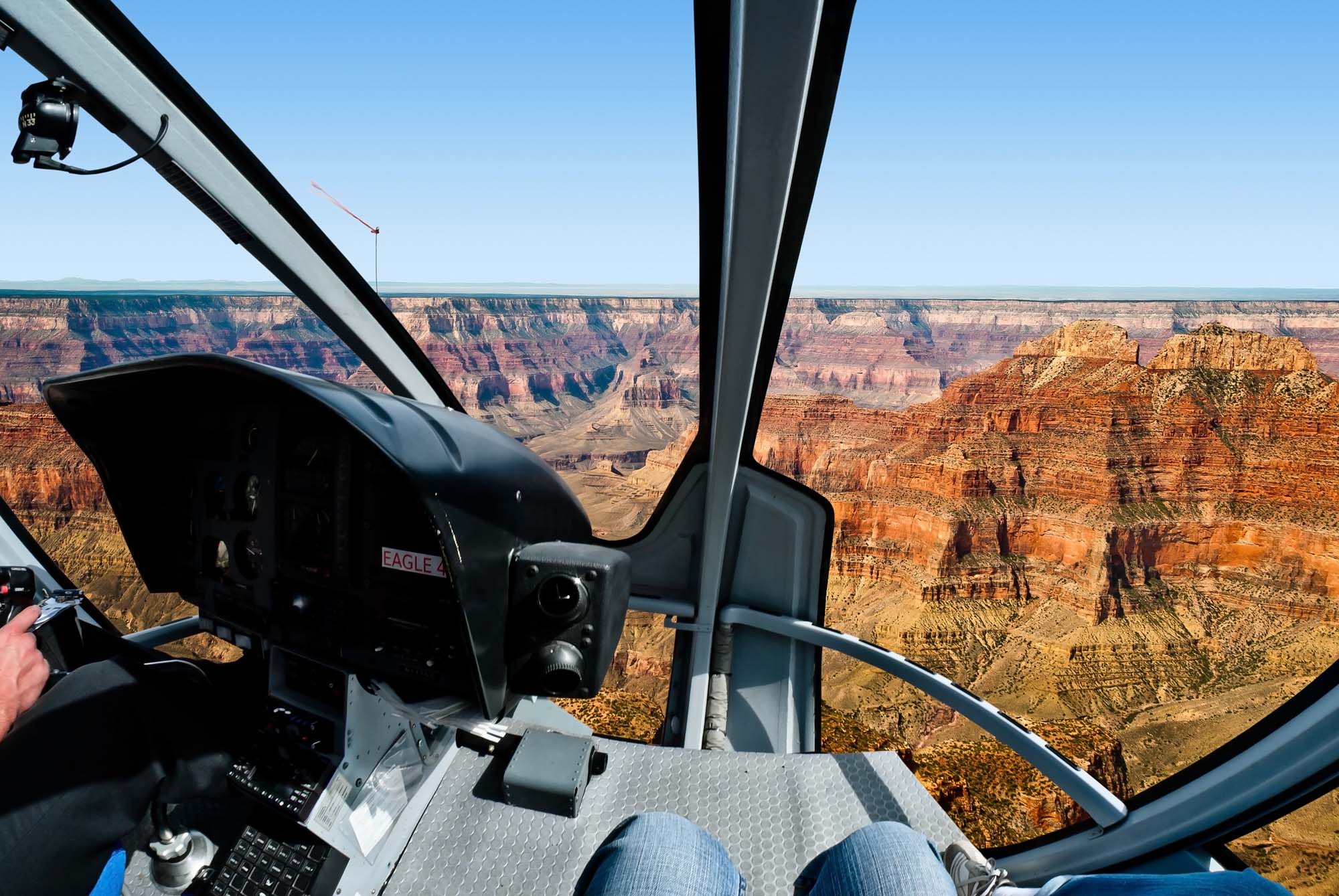 usa-arizona-grand-canyon-helicopter-shutterstock-134639528
