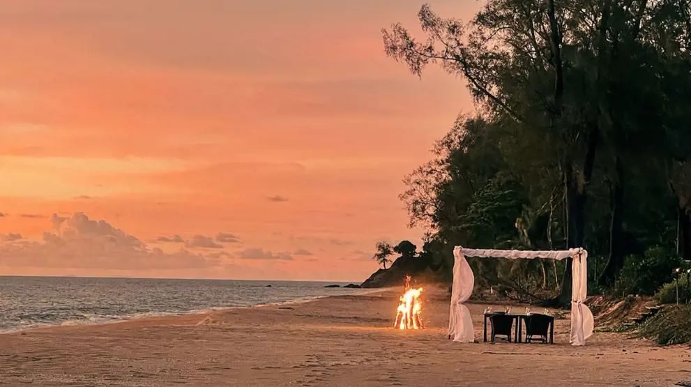 Rejsen slutter med nogle dages ren afslapning på den thailandske ø Koh Phra Thong.