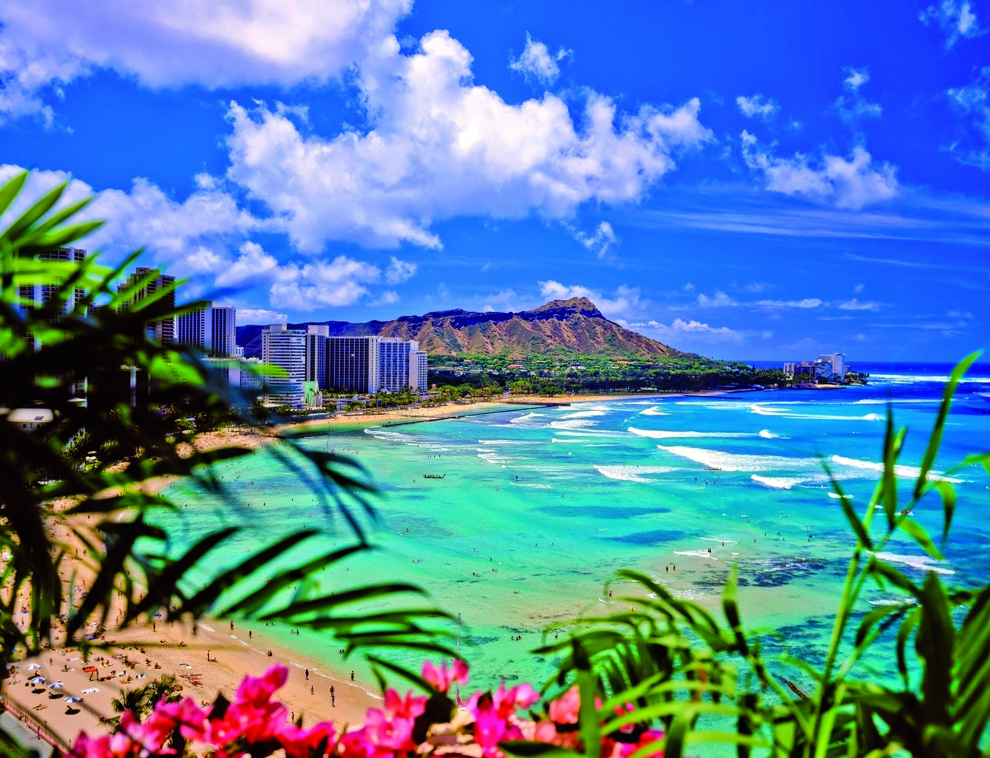 usa-hawaii-oahu-wakiki-beach-shutterstock_41123917