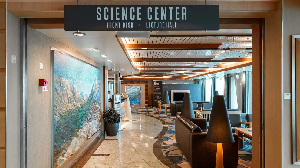 Besøg videnskabscenteret og bliv klogere ombord