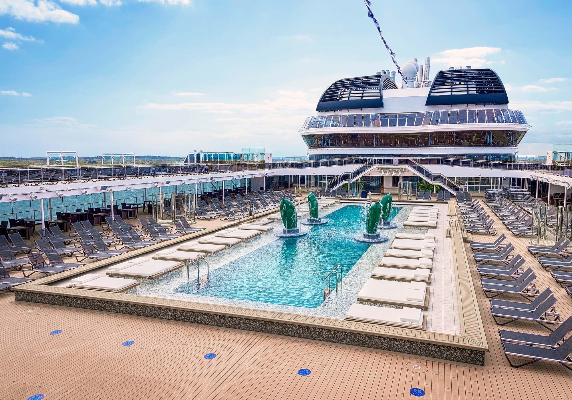 Poolområde på MSC Virtuosa