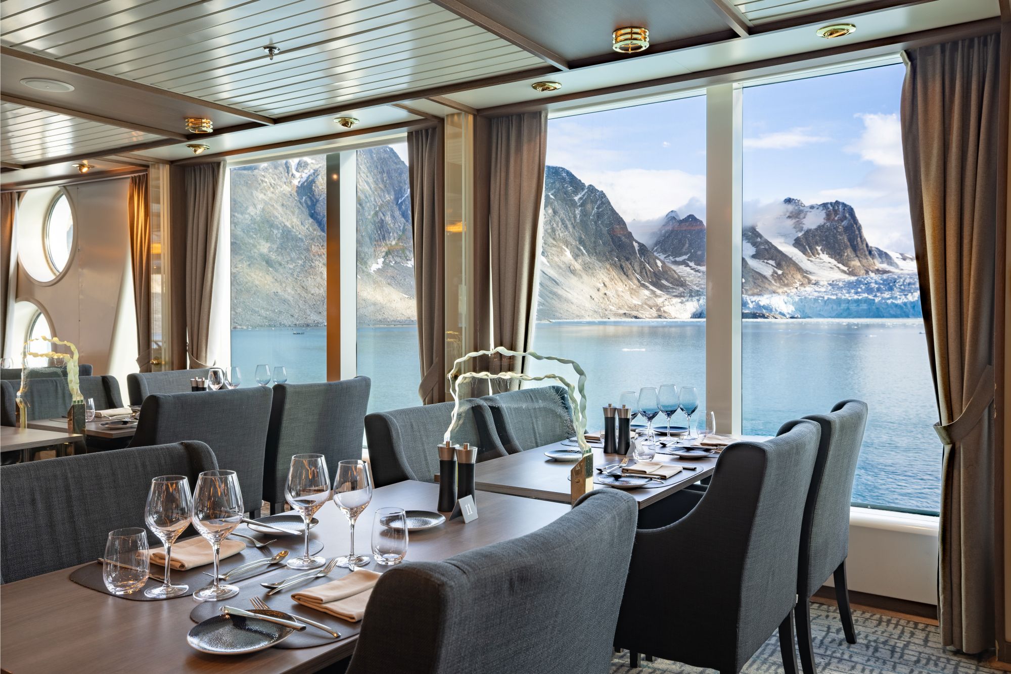 Høj komfort ombord på enten MS Spitsbergen eller MS fram | Foto: Espen Mills