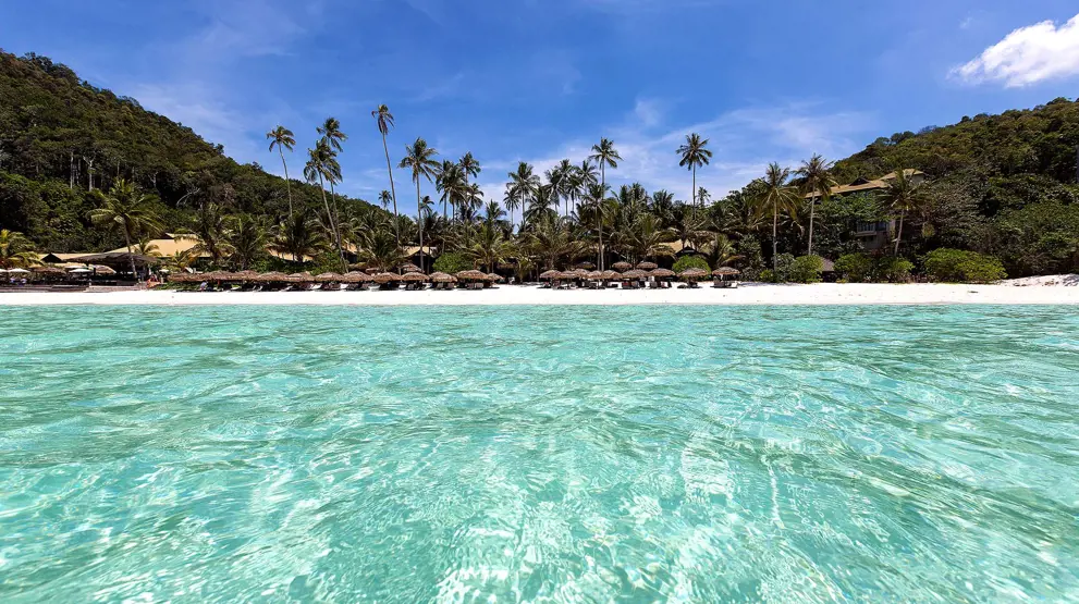 Smukke øer og strande som på Redang Island venter på Malaysia-rejser.