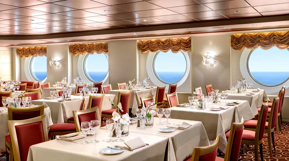 En af restauranterne på MSC Armonia