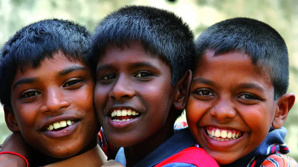 Glade lokale børn - Rejser til Sri Lanka