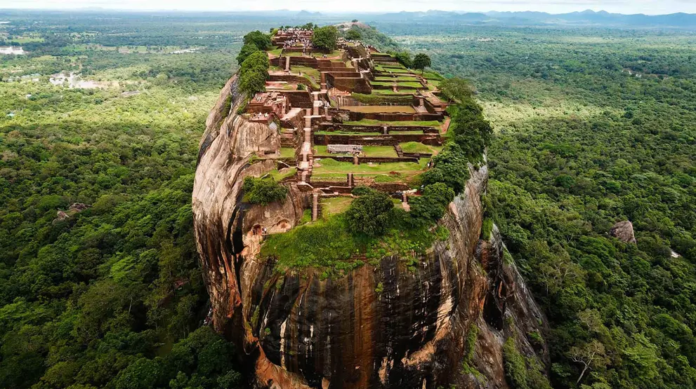 Se berømte Sigiriya Rock Fortress
