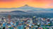 Portland ved solopgang med Mt. Hood i baggrunden