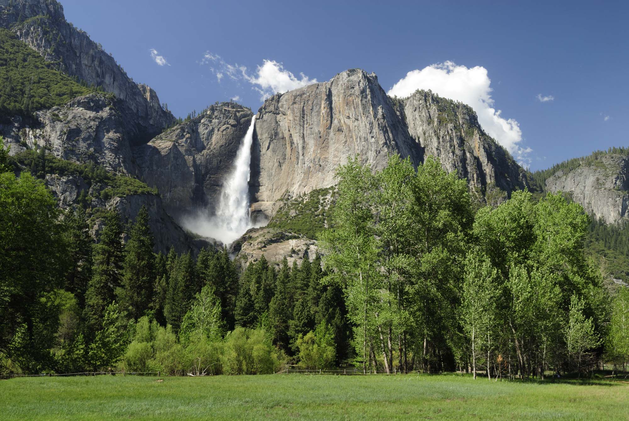 Yosemite Falls - Rejser til Yosemite National Park