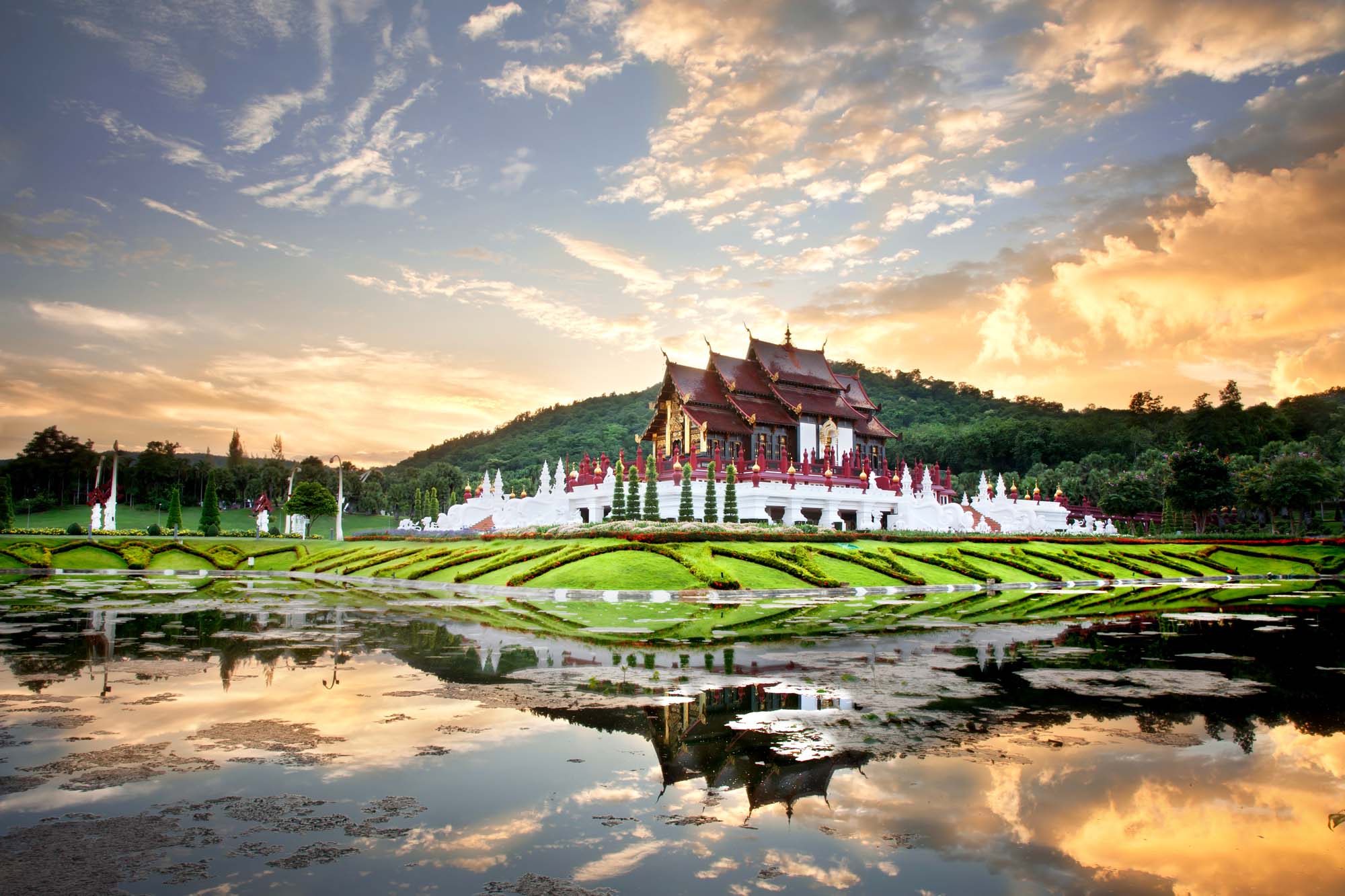 Rejser til Nordthailand byder på overskøn natur og spændende kultur.