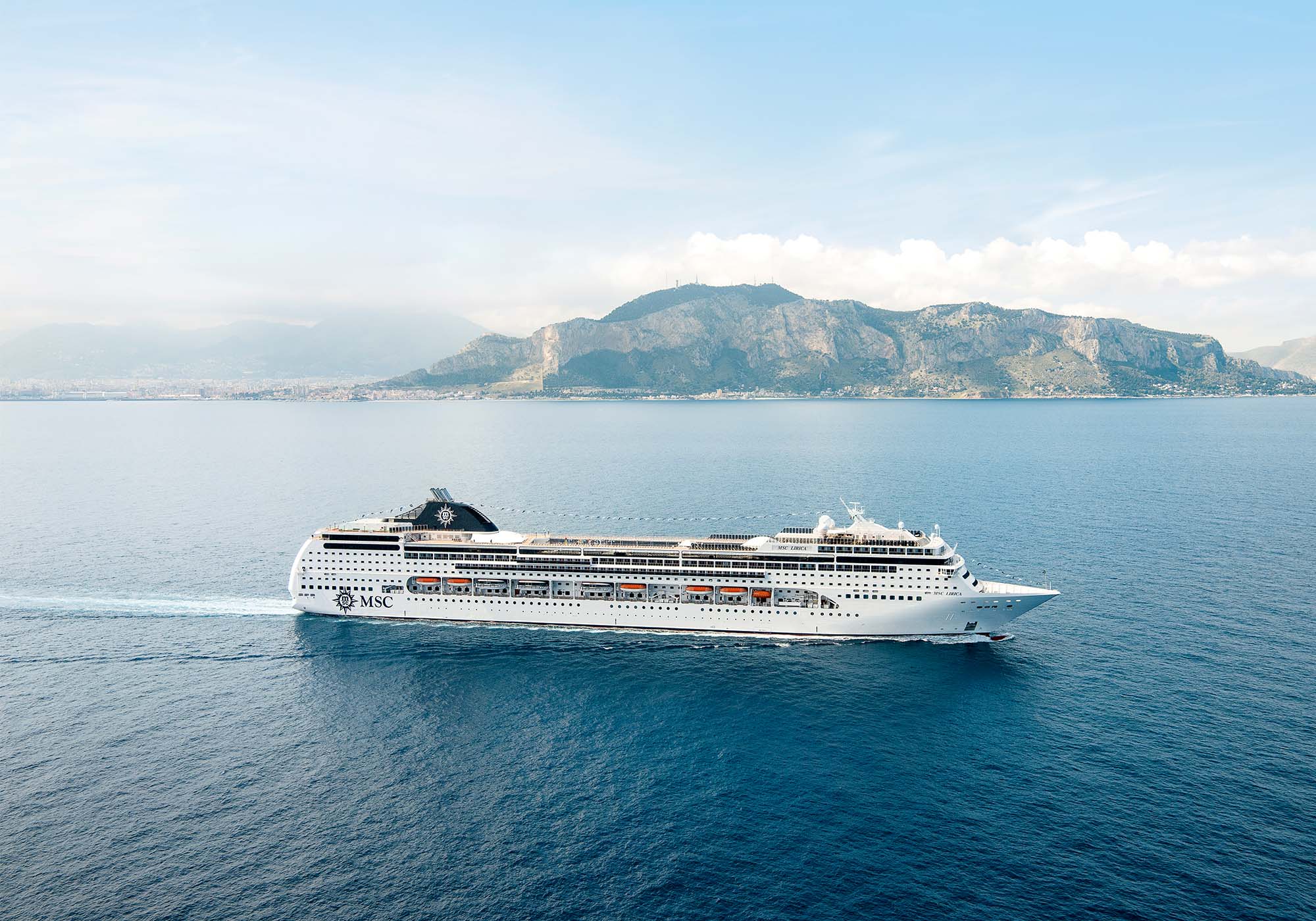 MSC Lirica