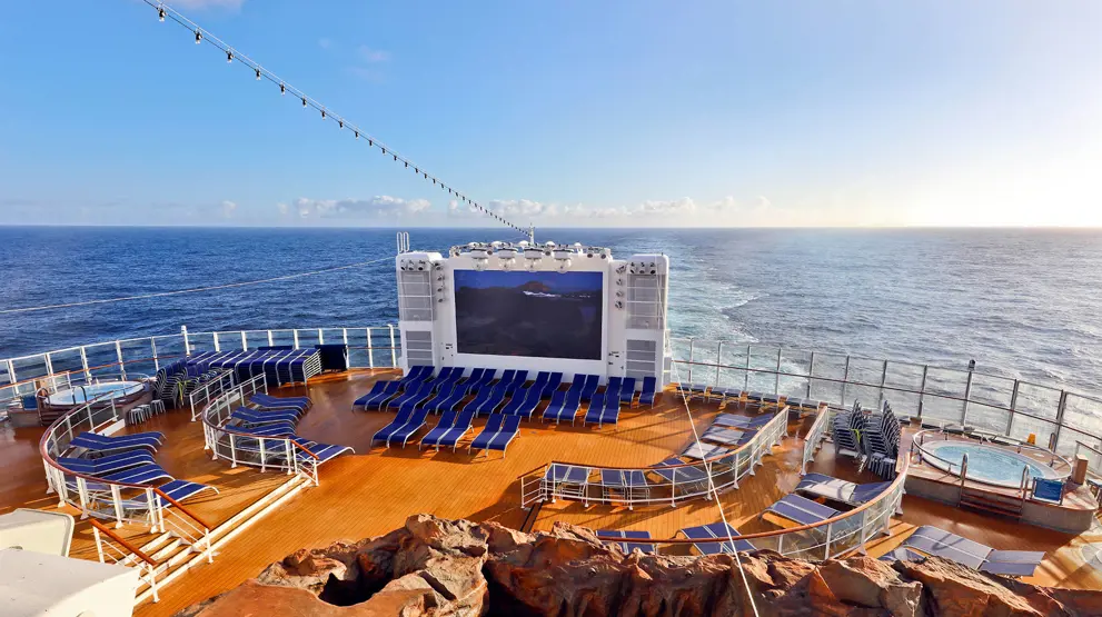 Spice H2O loungeområde for voksne med udendørsskærm