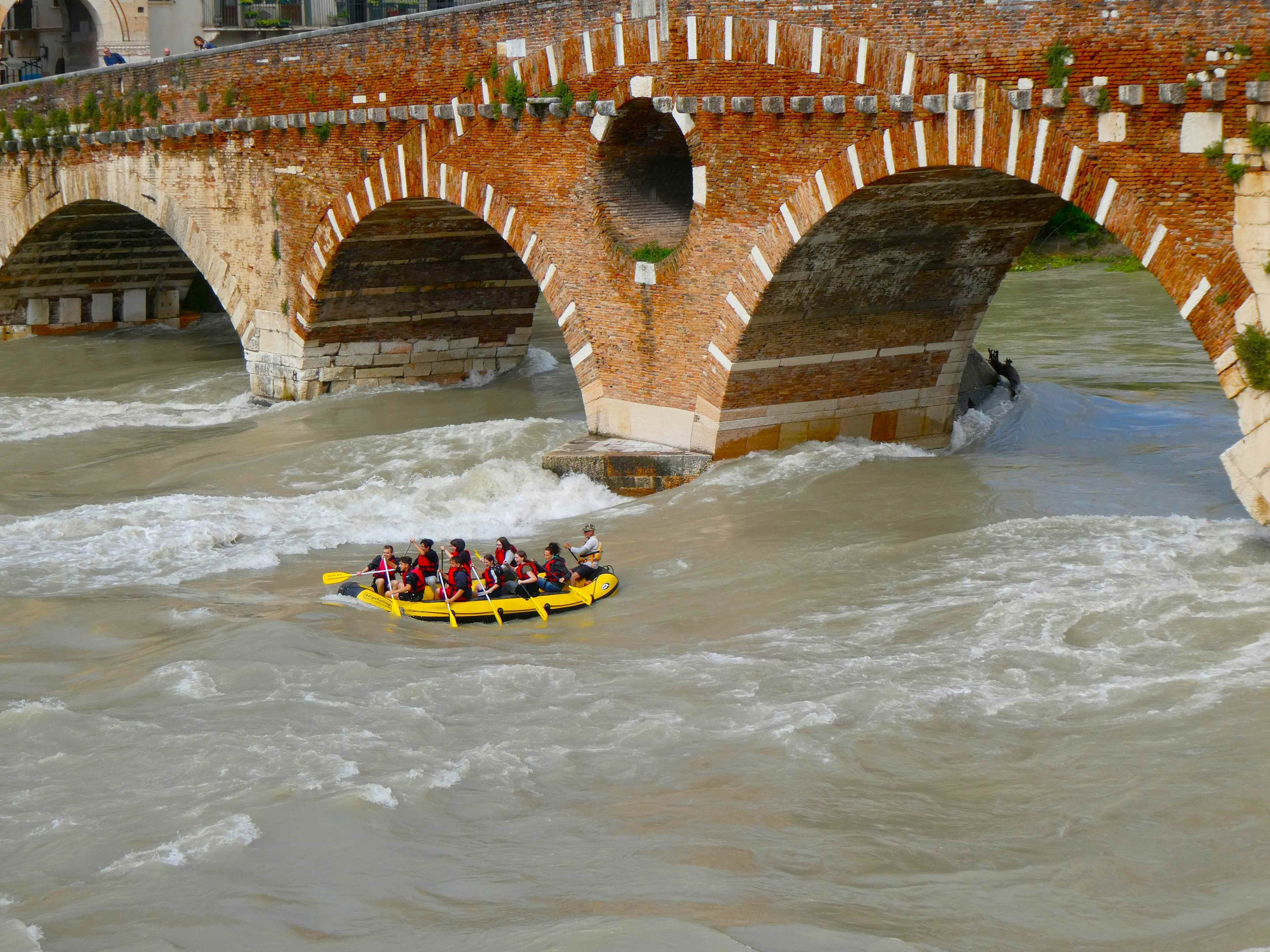 1_1890-rafting_on_the_arno_river1