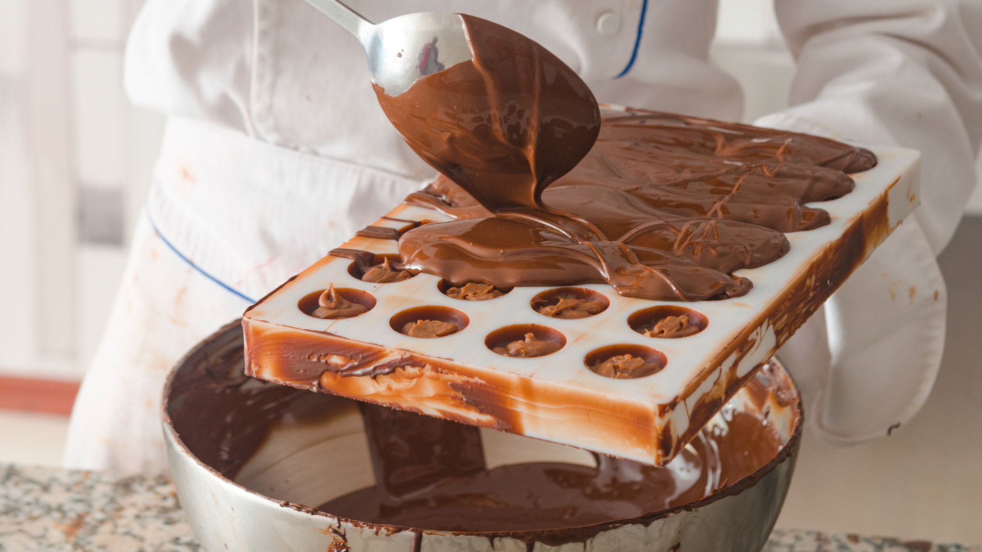 196-europe-incoming-france-paris-choco-story