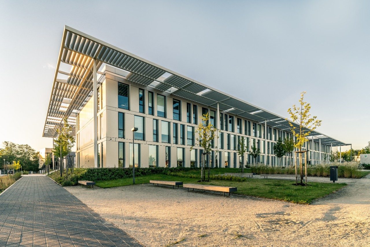 1854-nuclear_physics_lnf_in_frascati