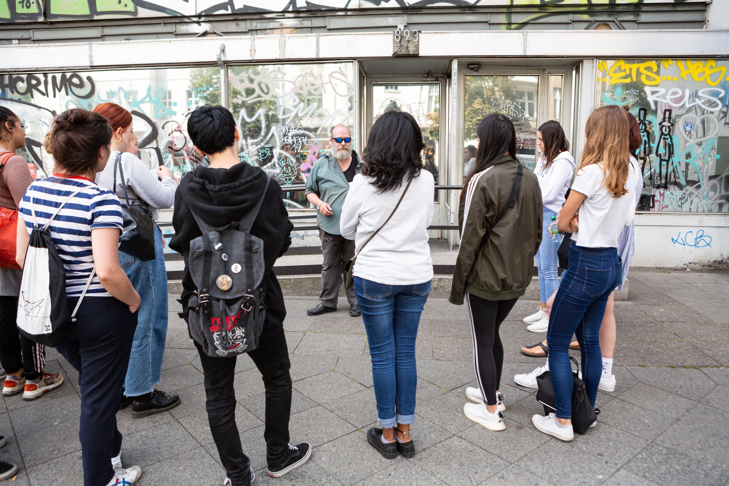 1954-living_on_the_streets