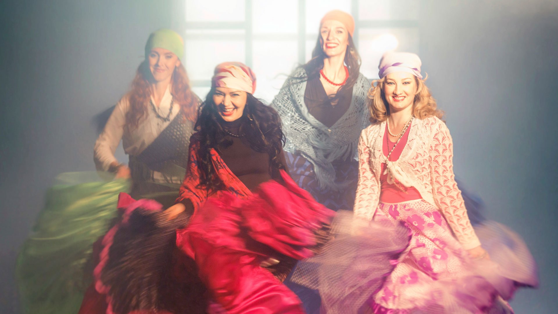 352-excalibur-hungary-budapest-folk-evening