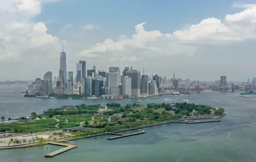 1978-governors-island-tour2