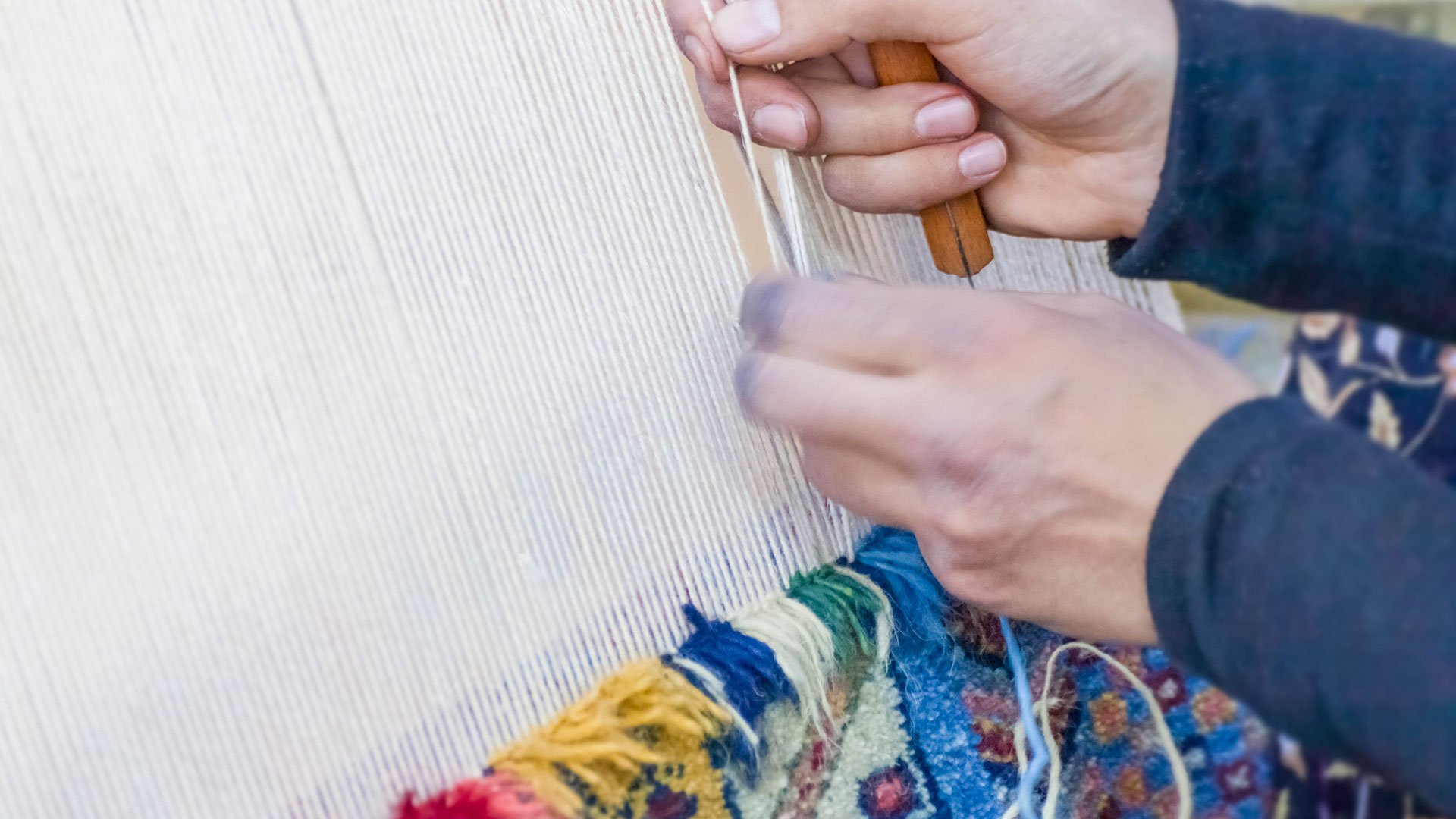 333-raffinesse-travel-istanbul-carpet-weaver