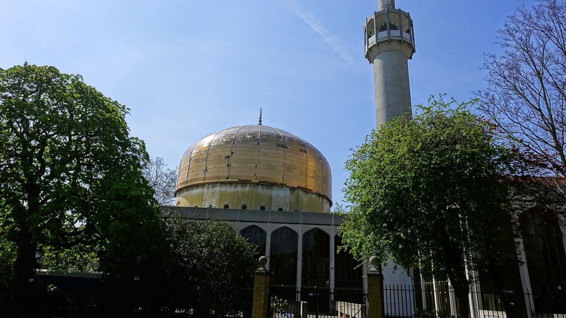 625-axis-globe-london-ethnic-london-islamic-cultural-center