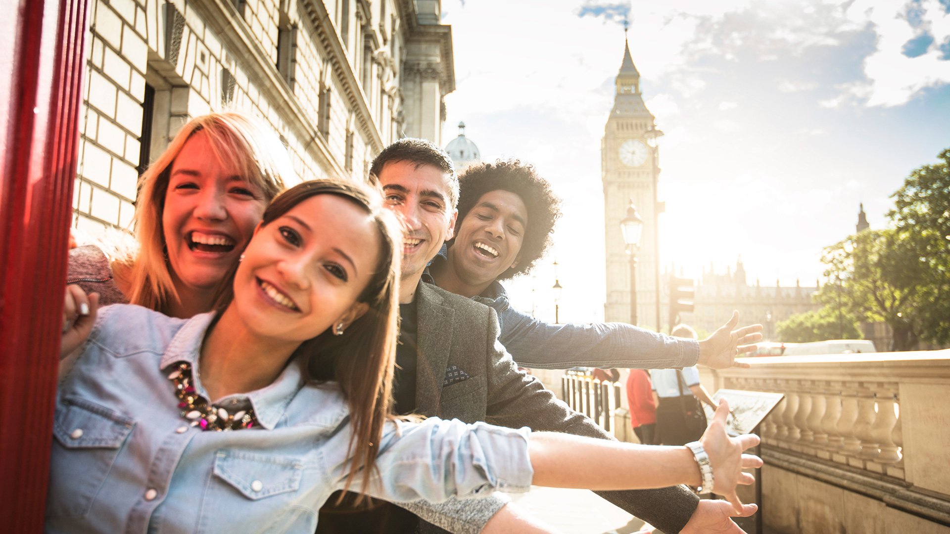 306-axis-globe-london-sightseeing-london-with-guide