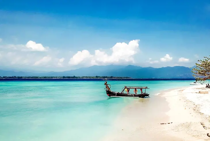 Nyd livet på Gili Airs hvide sandstrande