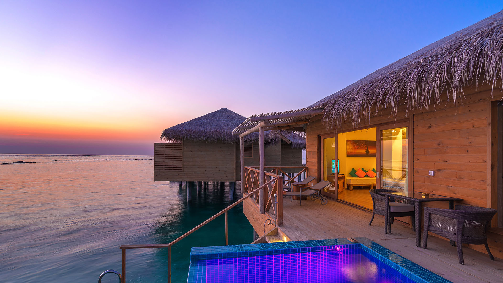 Bo på fantastiske resorts direkte ud til vandet i private villaer.