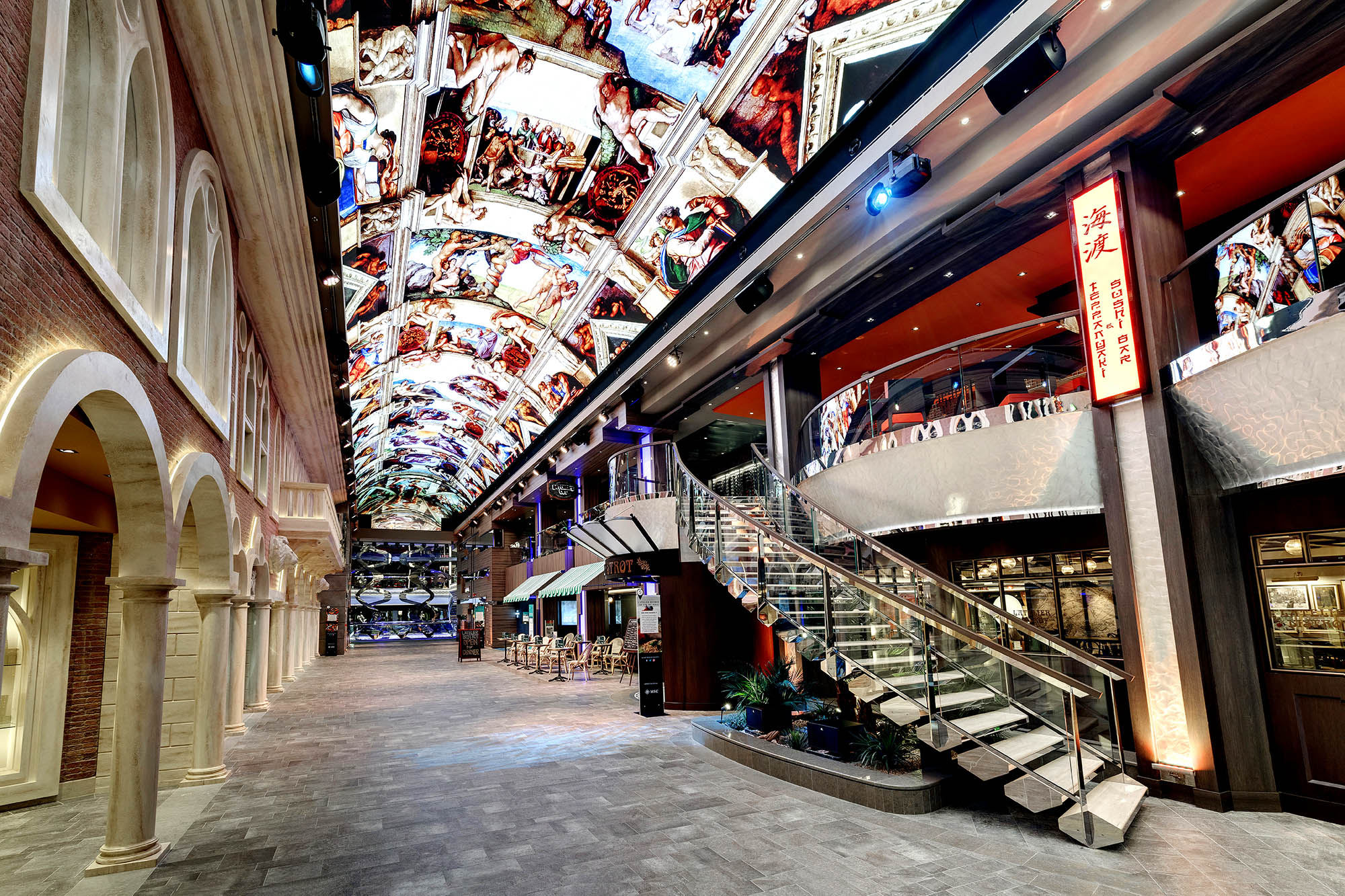 Grand Galleria på MSC Virtuosa