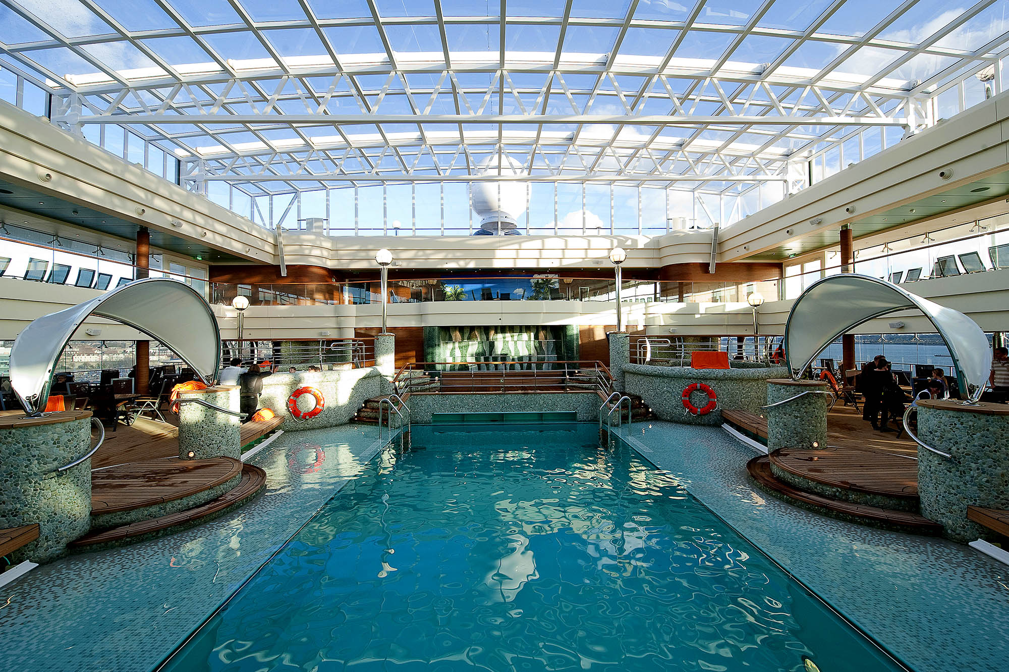 La Grotta Azzurra indendørs poolområde