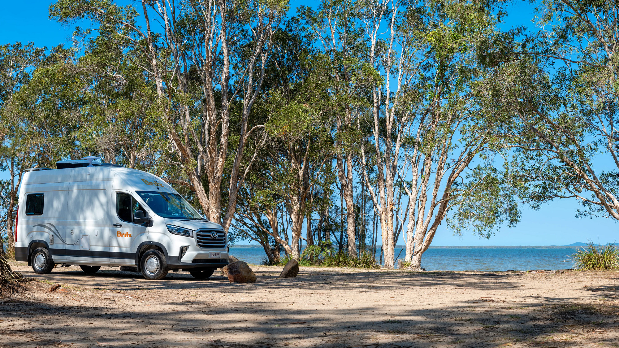 Britz Trailblazer autocamper ved kysten i Queensland i Australien