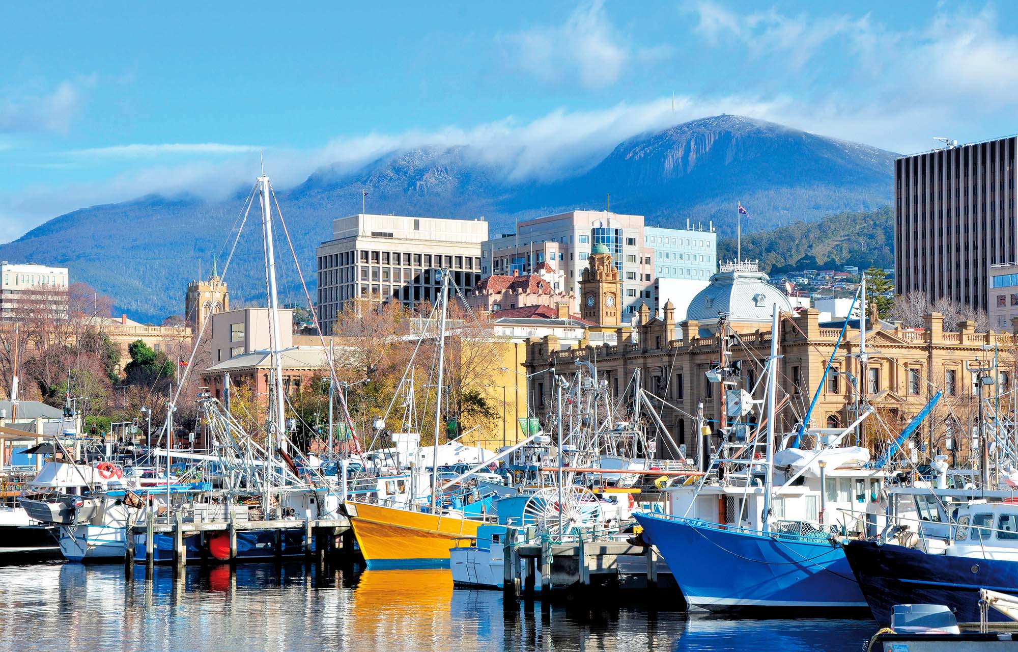 Hobart byder på historisk charme og spændende byliv på rejser til Tasmanien.