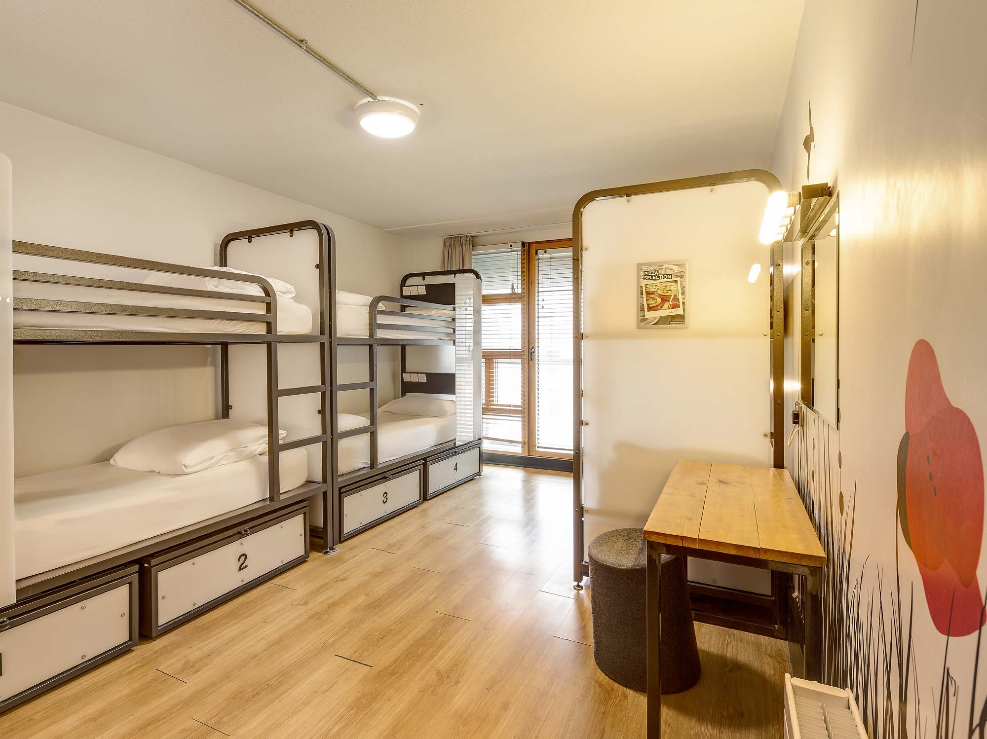 Studietur til Dublin. Generator hostel. 6-sengsværelse.