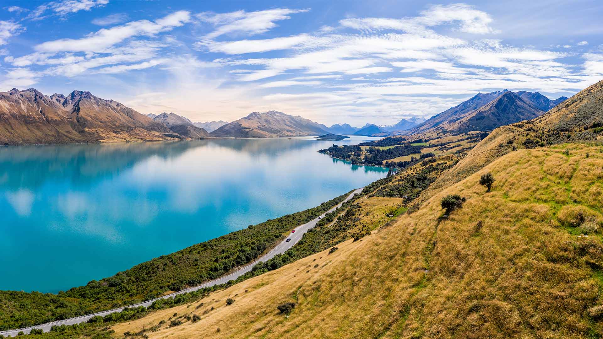 Tag på en pragtful kør selv ferie i New Zealands bjergtagende landskaber