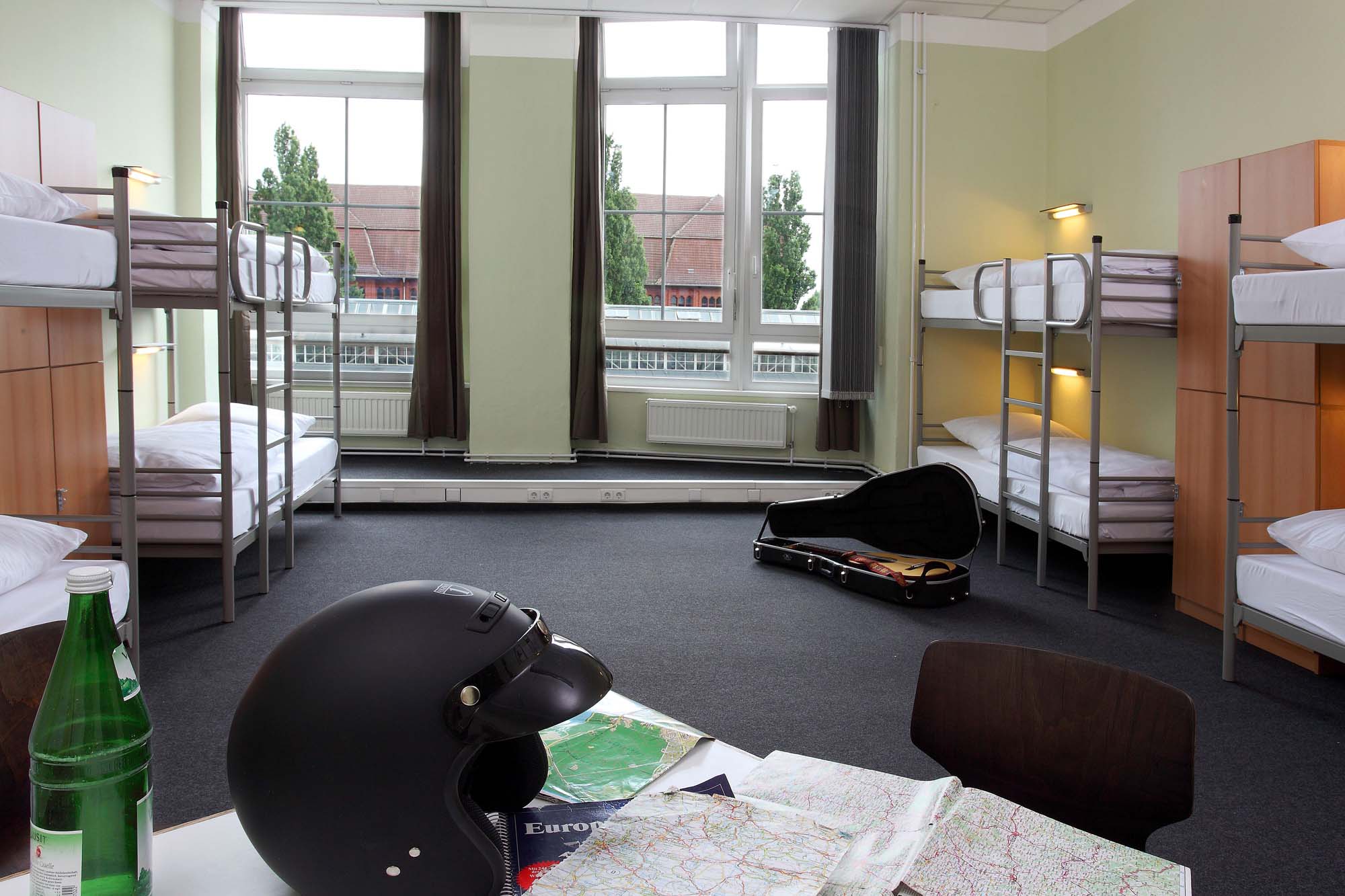 Studietur til Berlin. Industripalast. Flersengsværelse.