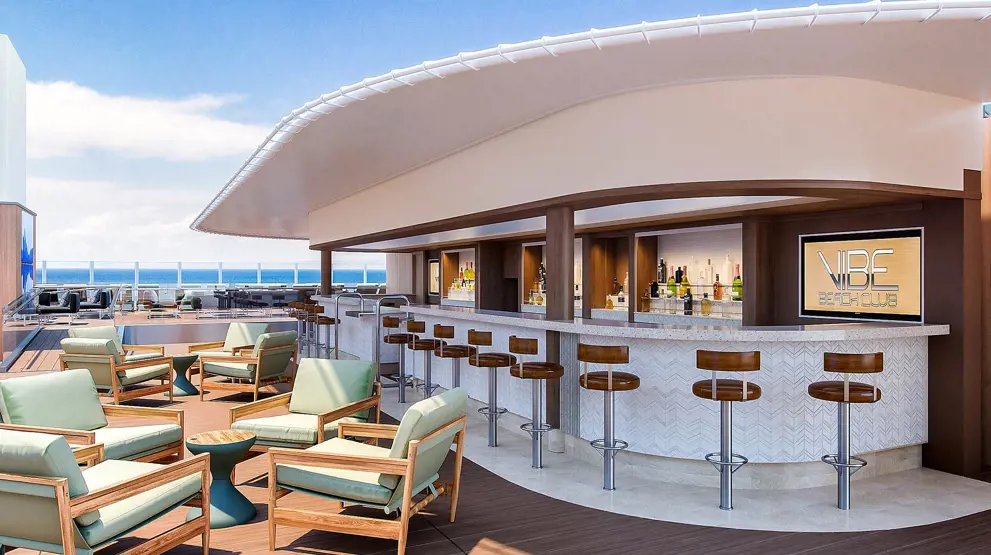 Vibe Beach Club ombord på Norwegian Encore