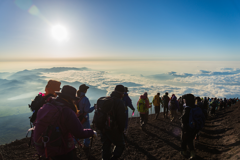 Rejser I om sommeren, er der mulighed for at bestige ikoniske Mount Fuji.